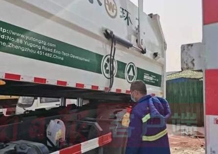 城市“美容師”：疫情不止，我們不散